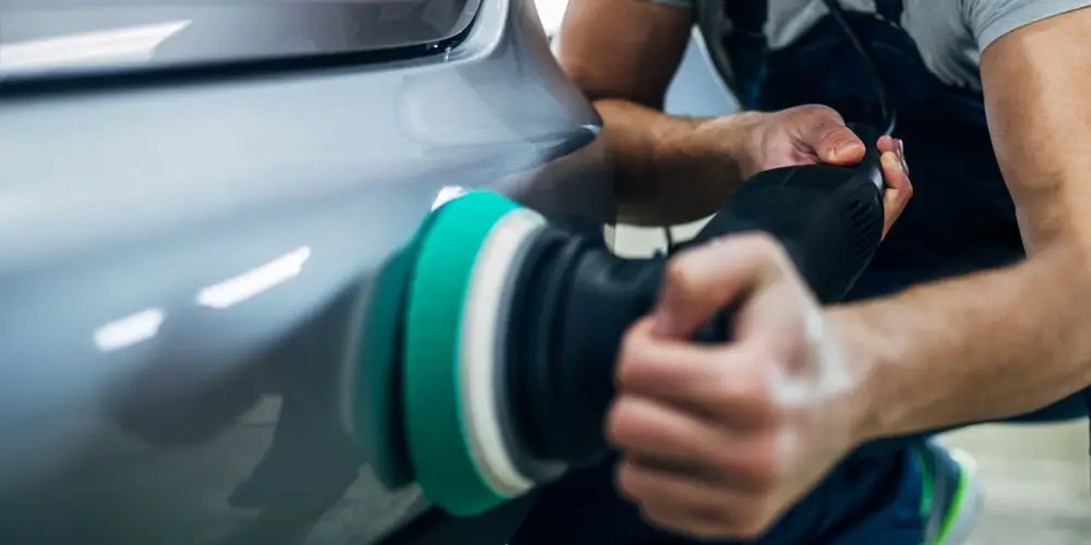 1705315939 How does car polishing compound differ from traditional waxing methods and what advantages does it offer
