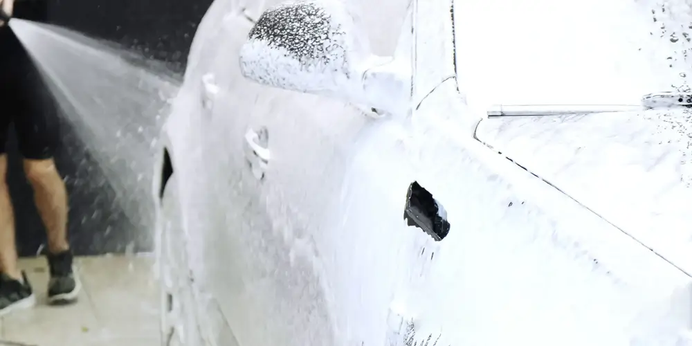 1706163623 How to install and connect a Foam Cannon to a Pressure Washer Gun or Wand