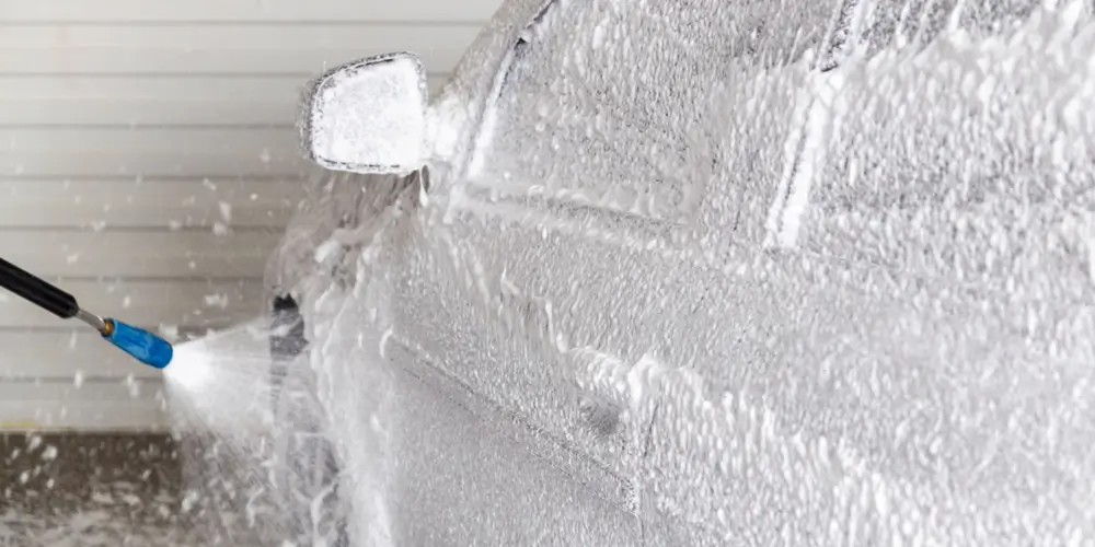1706170841 What types of surfaces can be effectively cleaned using the 2L Foam Cannon