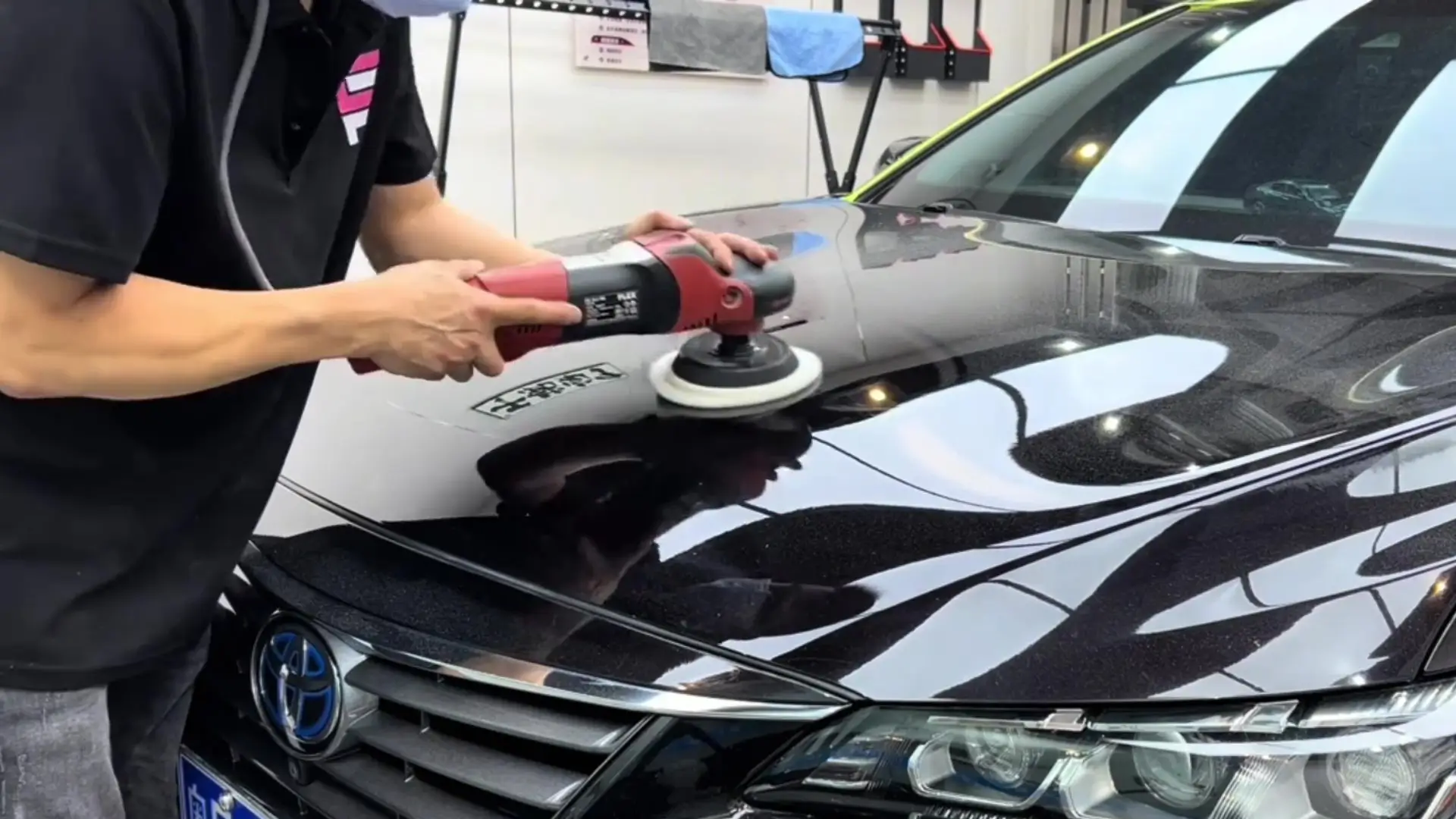 Unlock-the-Power-of-Different-Polishing-Compounds-for-Flawless-Automotive-Finishes
