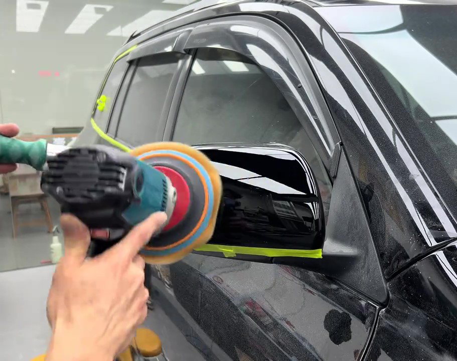 Polishing Compound Comparison: Choosing the Best Product for Automotive Detailers 1 Polishing-Compound-Comparison-Choosing-the-Best-Product-for-Automotive-Detailers